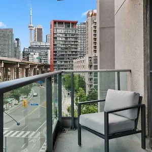 Cn Tower View With Free Parking, Pool, & Amenities , Toronto Canada